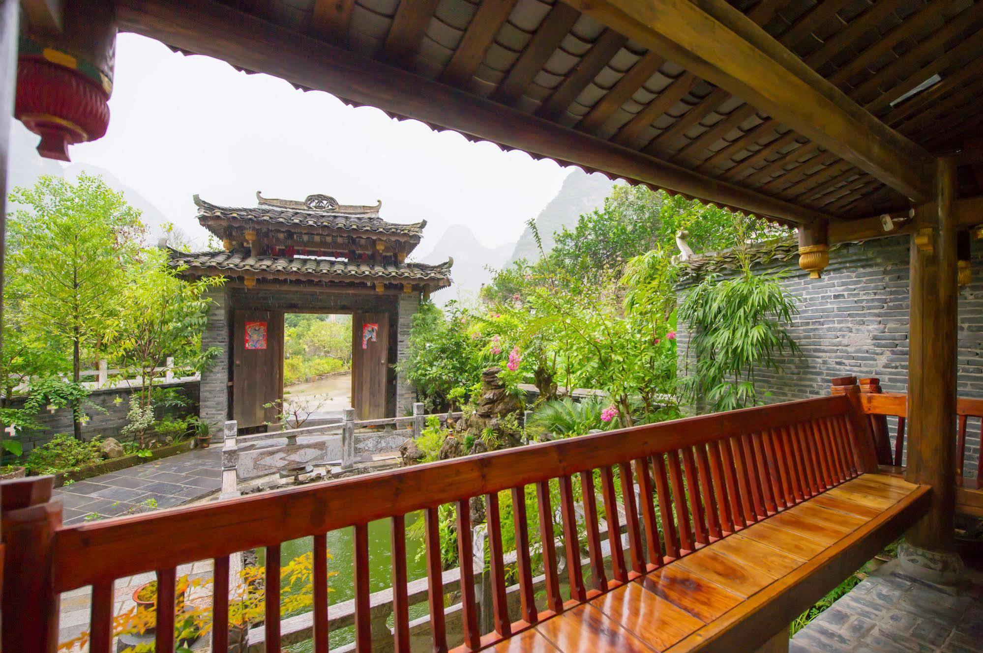 Отель Yangshuo Scenic Mountain Retreat Экстерьер фото